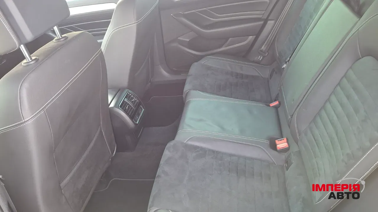 Volkswagen Passat - фото 30