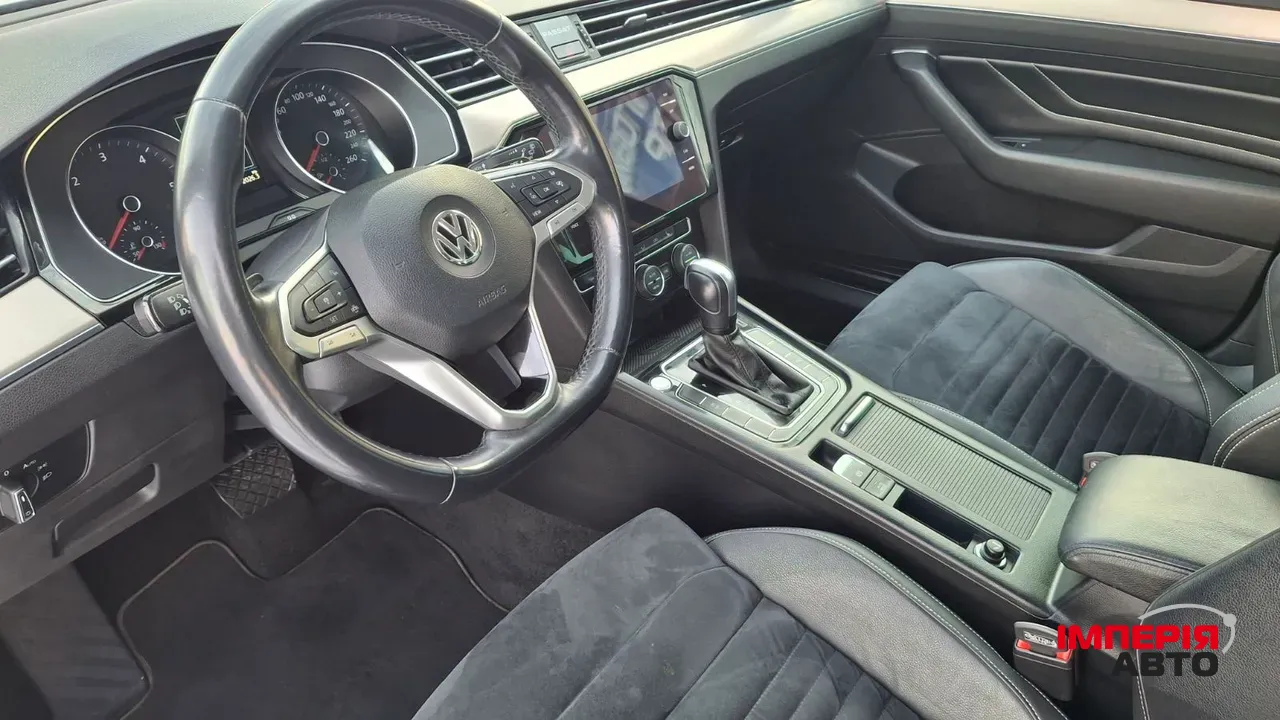 Volkswagen Passat - фото 26