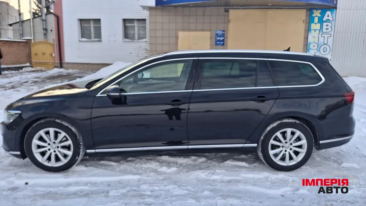 Volkswagen Passat - фото 3