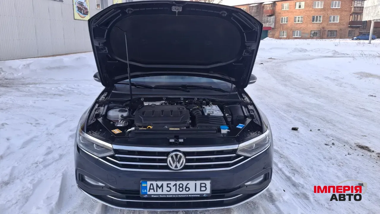 Volkswagen Passat - фото 13