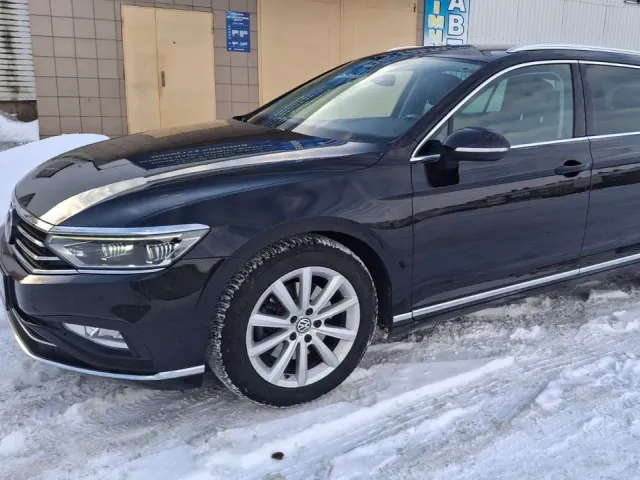 Volkswagen Passat - фото 2