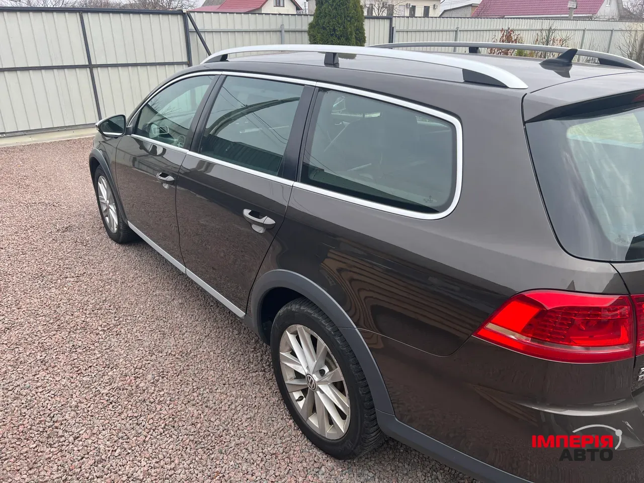 Volkswagen Passat - фото 6