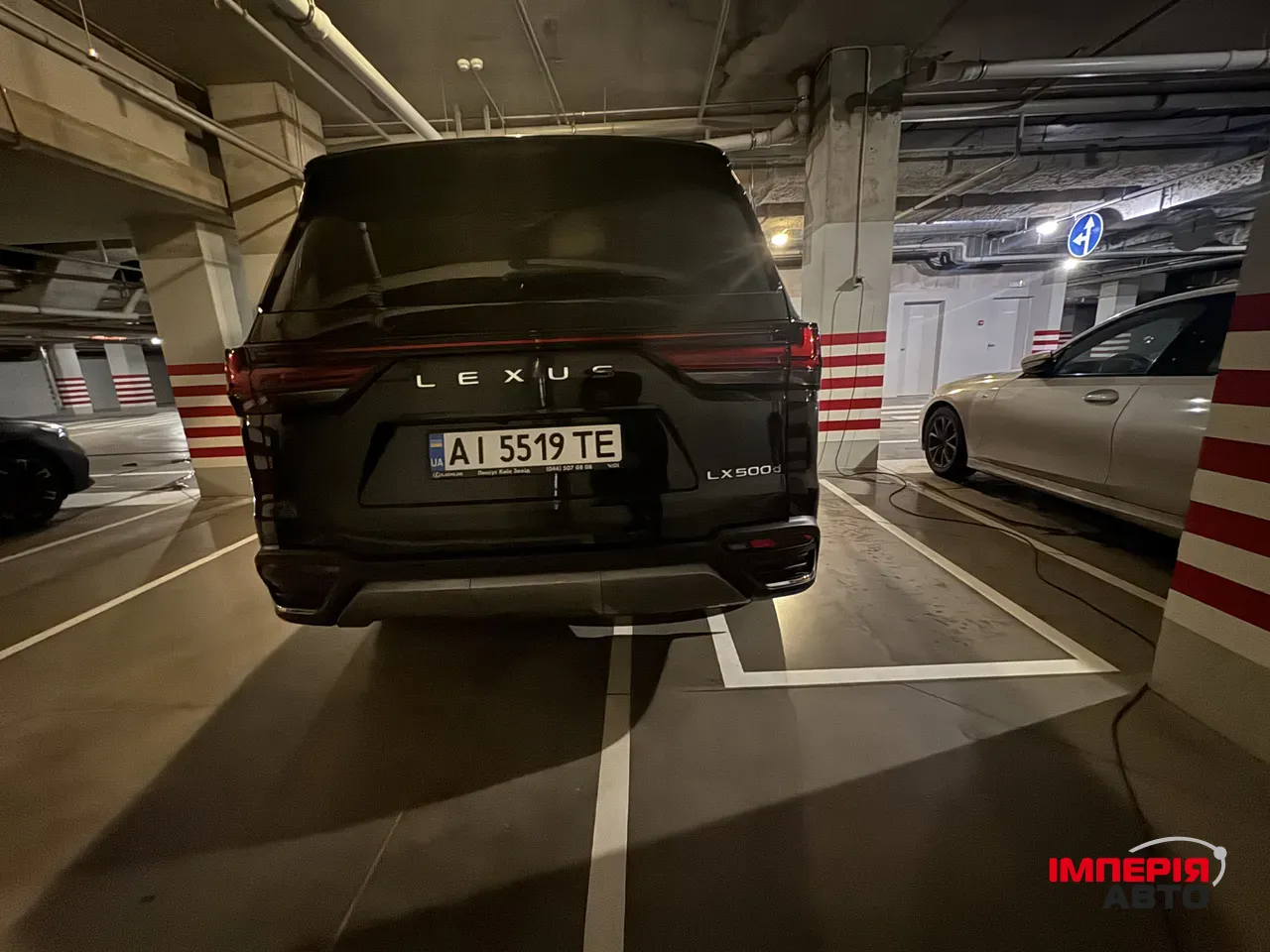 Lexus LX - фото 6