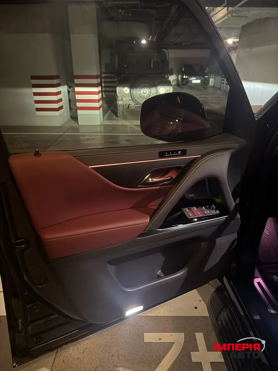 Lexus LX - фото 12