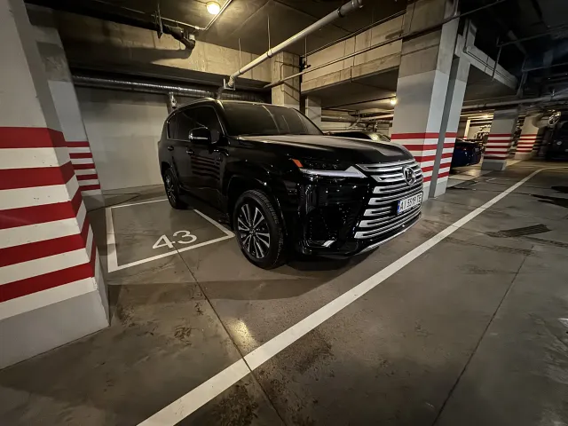 Lexus LX - фото 3