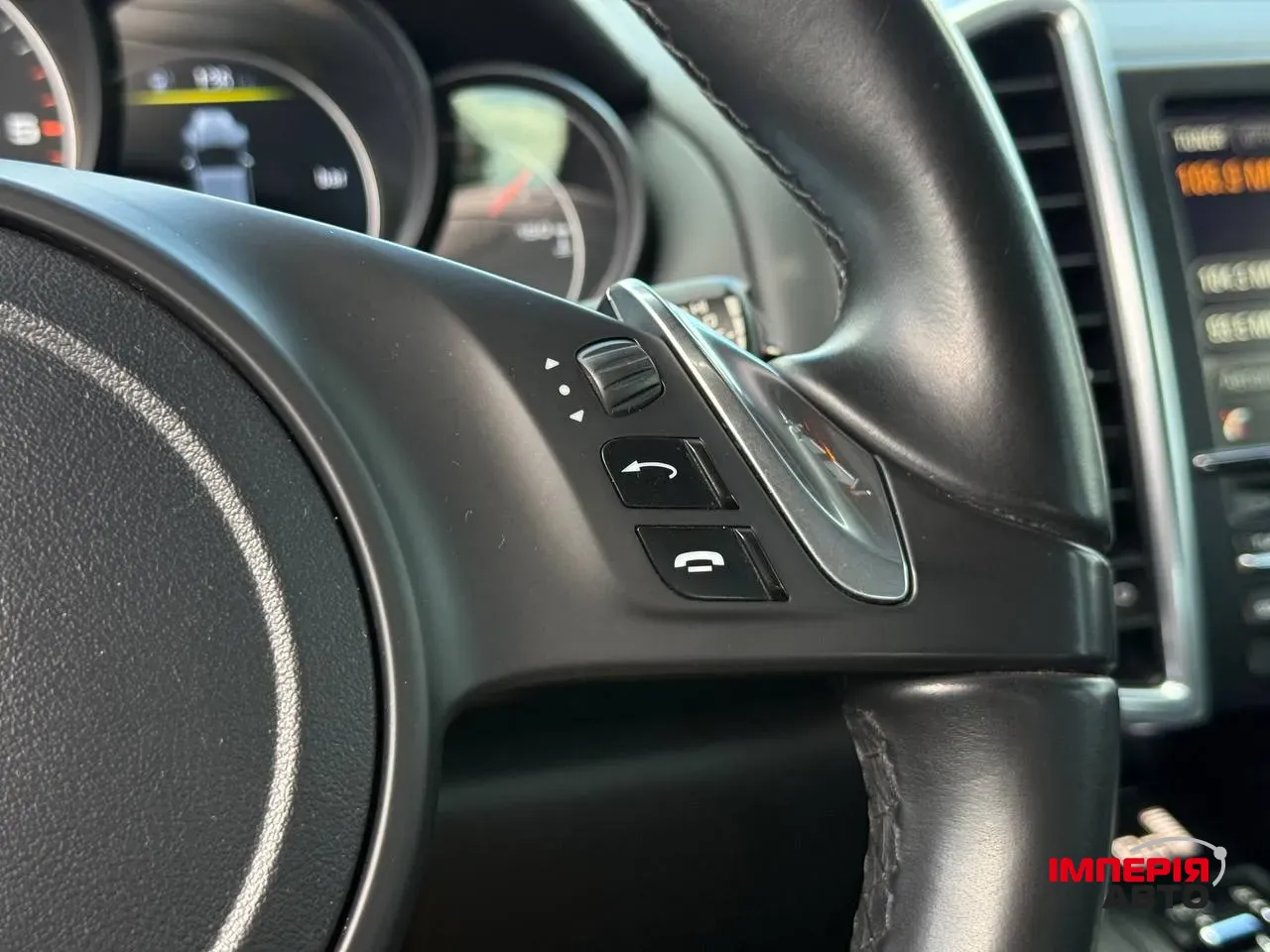 Porsche Cayenne - фото 33