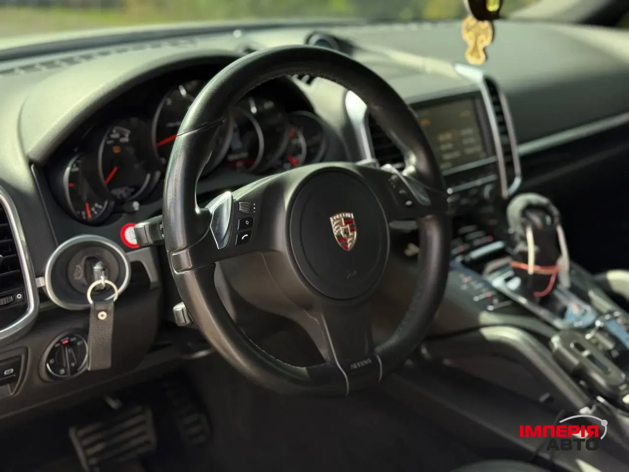 Porsche Cayenne - фото 31