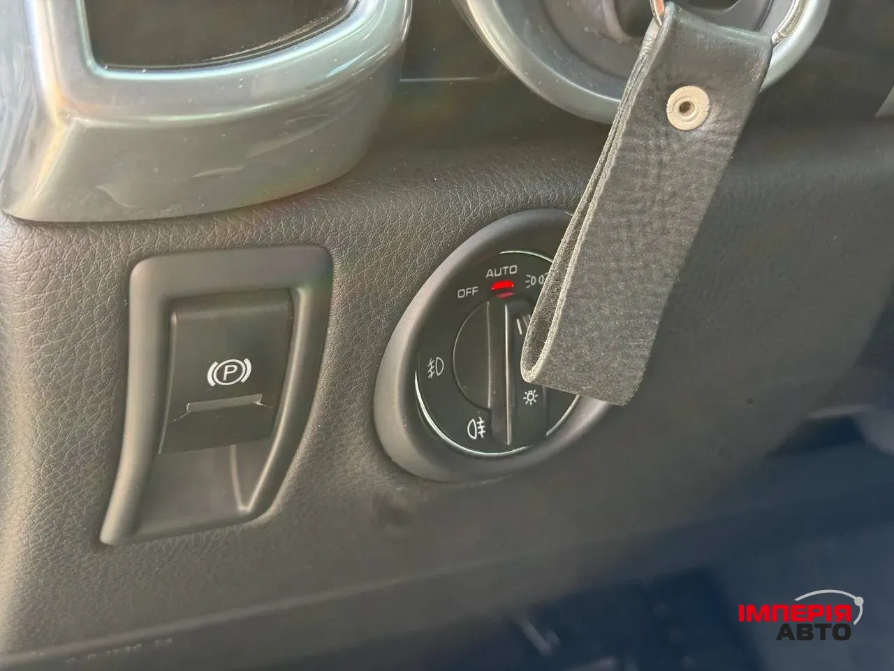 Porsche Cayenne - фото 28