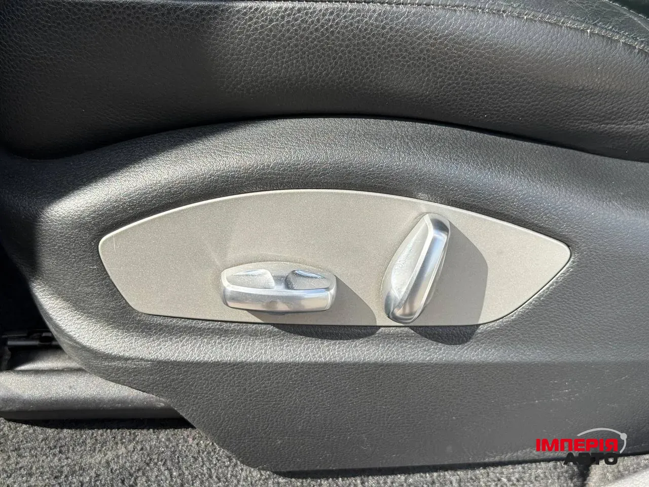 Porsche Cayenne - фото 27