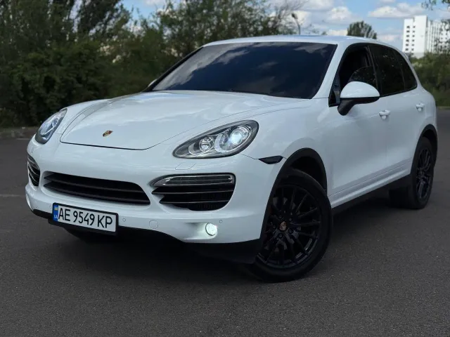 Porsche Cayenne - фото 1