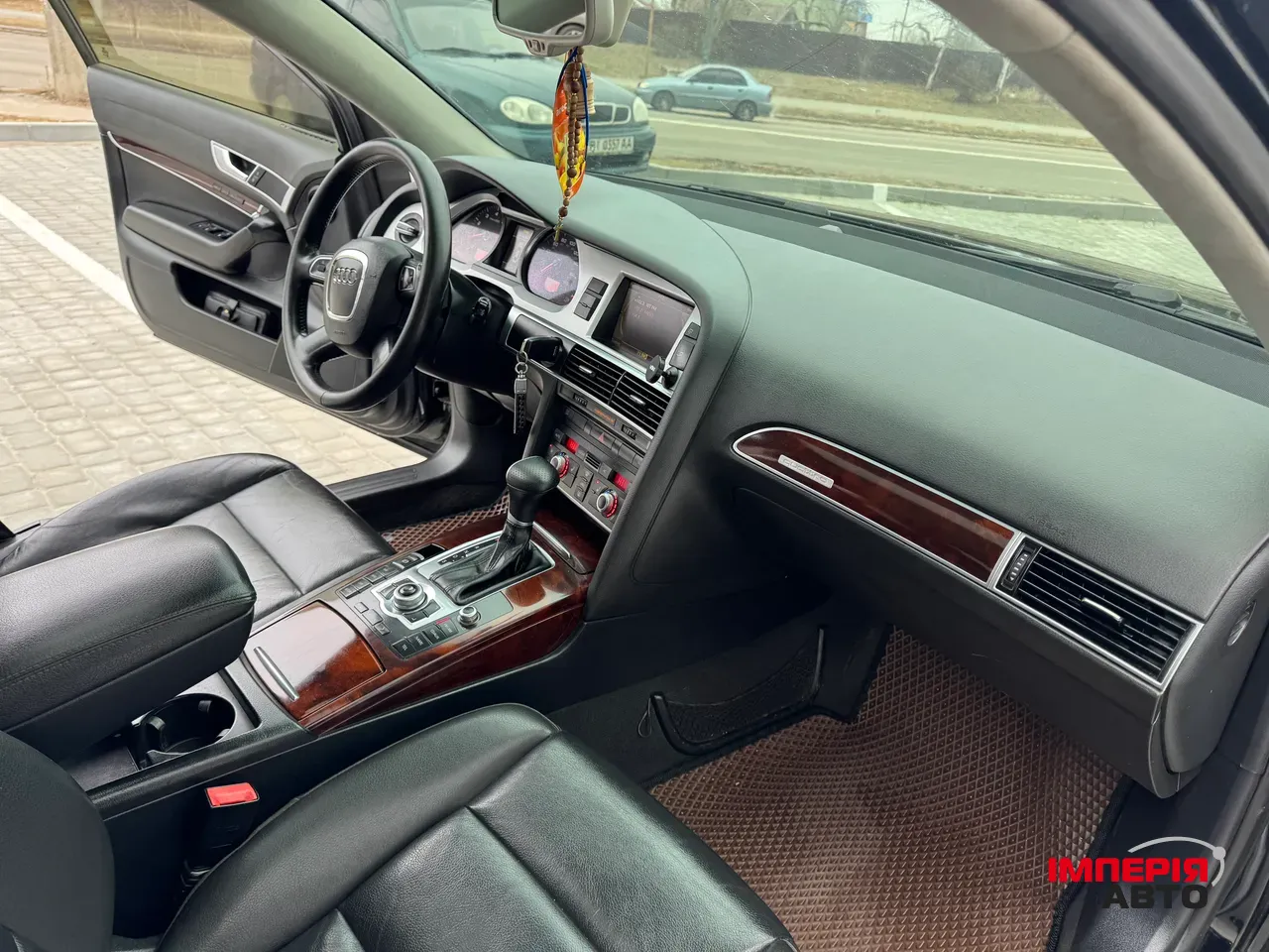 Audi A6 - фото 10