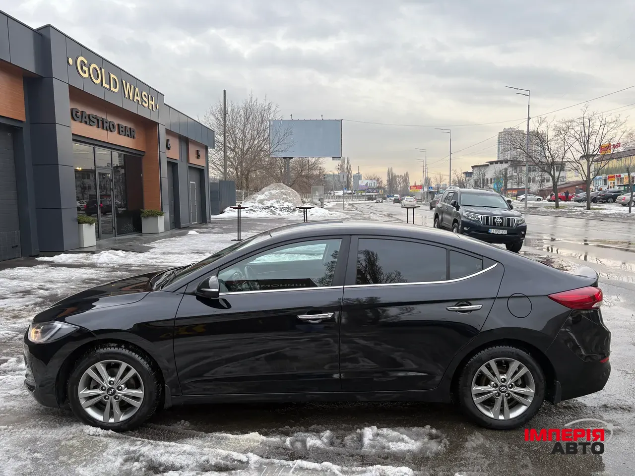 Hyundai Elantra - фото 3