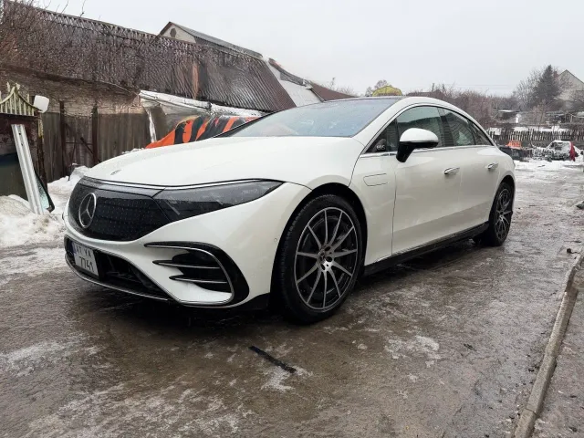 Mercedes-Benz EQS - фото 1