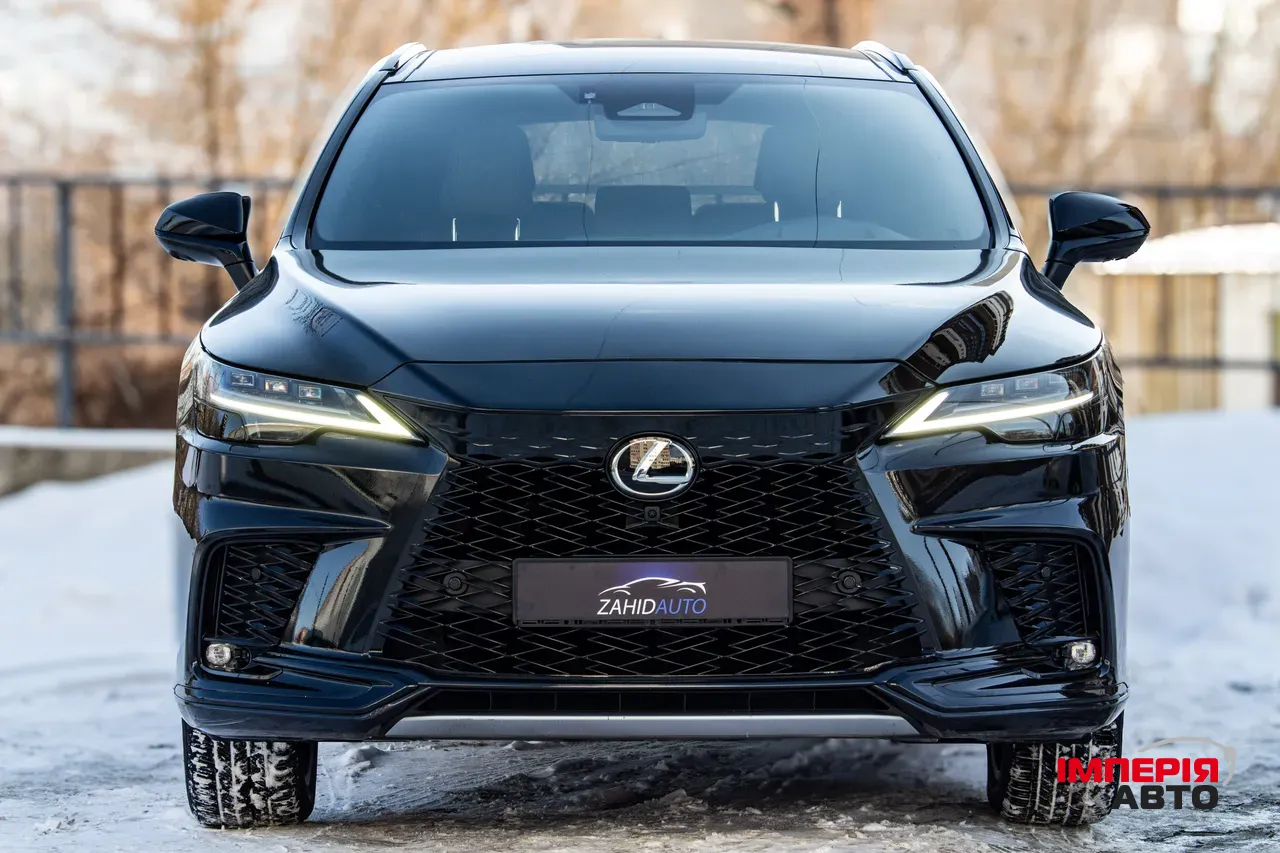 Lexus RX - фото 1