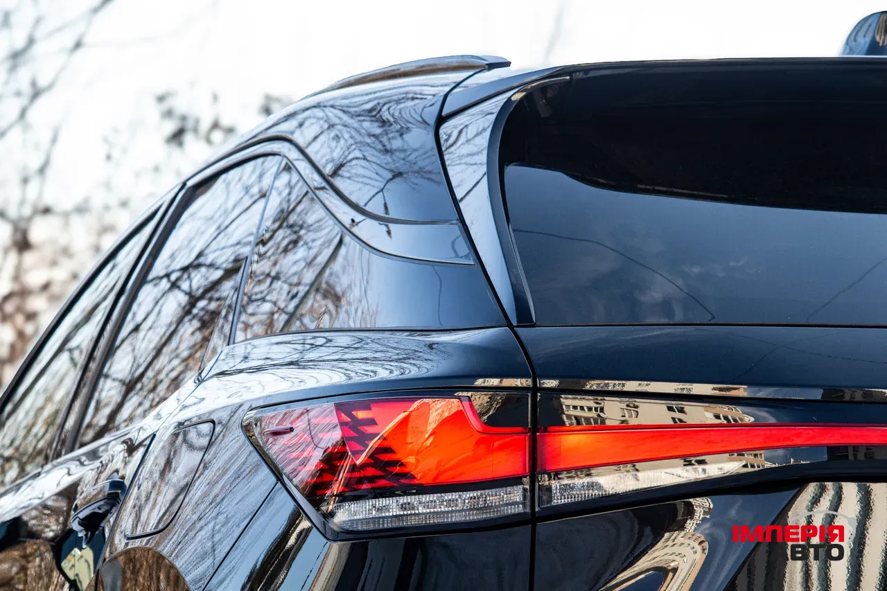 Lexus RX - фото 21