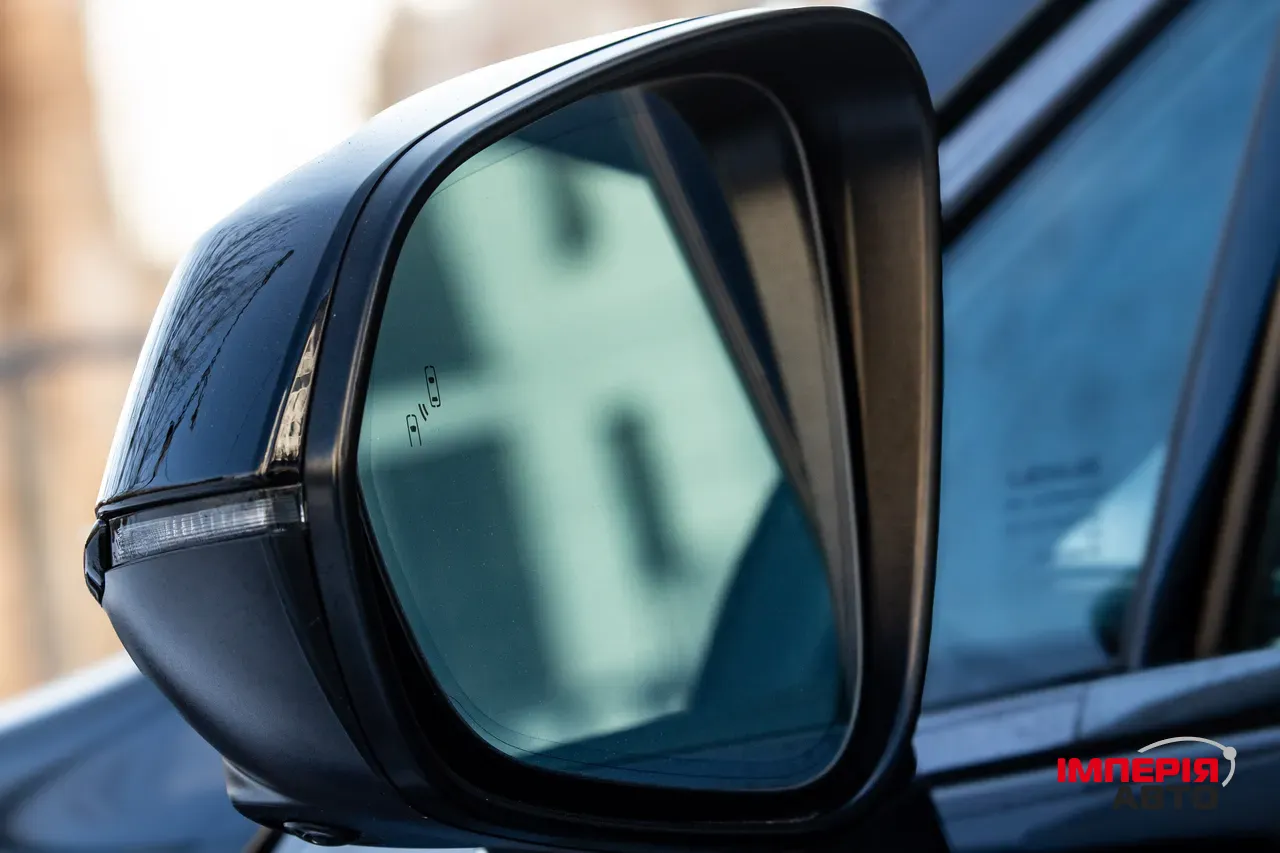 Lexus RX - фото 27