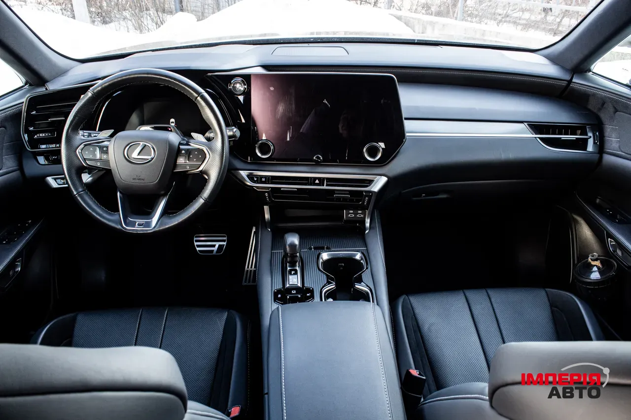 Lexus RX - фото 44