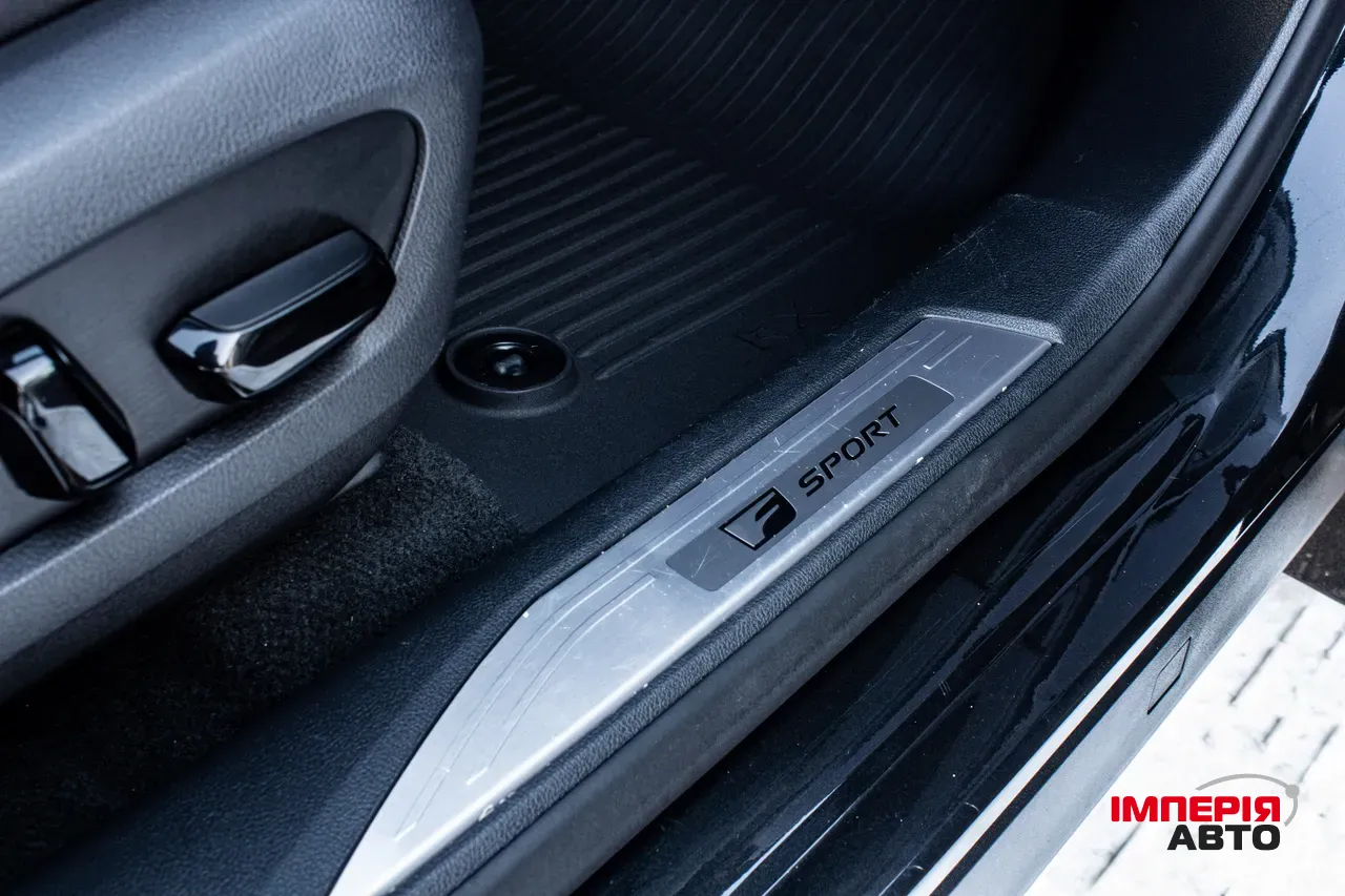 Lexus RX - фото 54