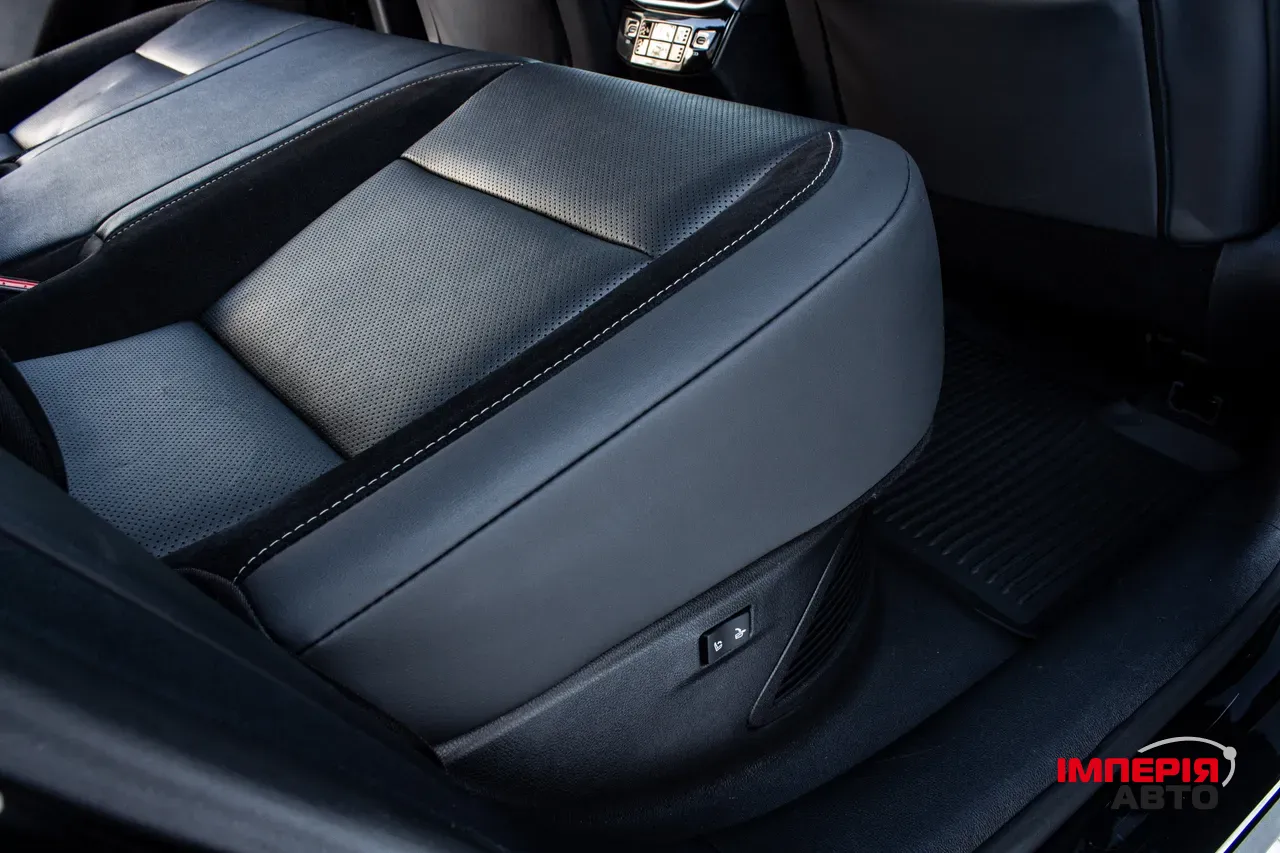 Lexus RX - фото 50