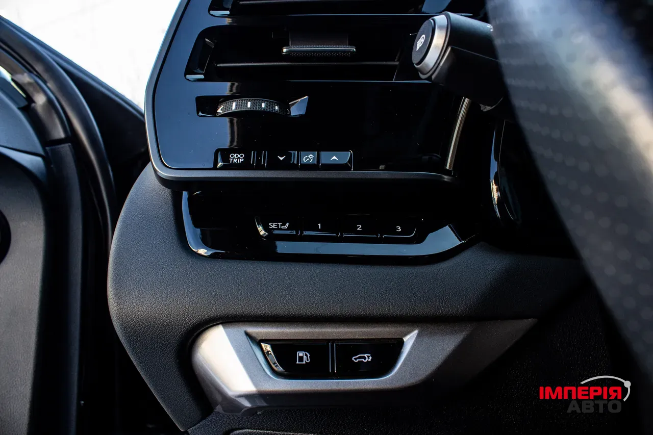 Lexus RX - фото 61