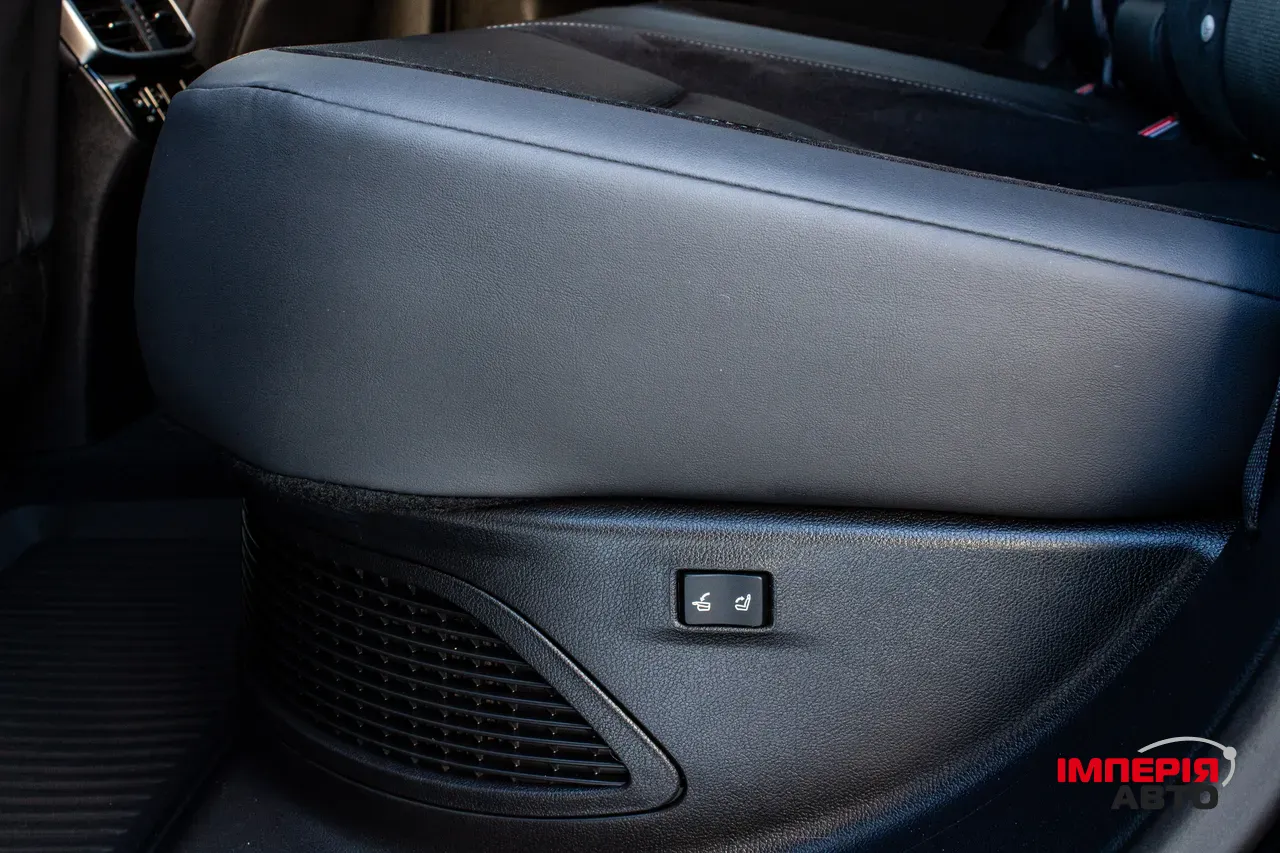 Lexus RX - фото 38