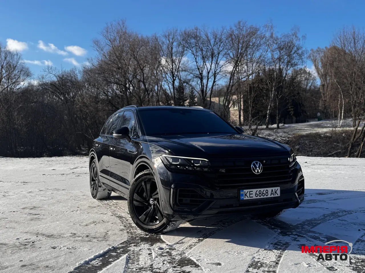 Volkswagen Touareg - фото 2