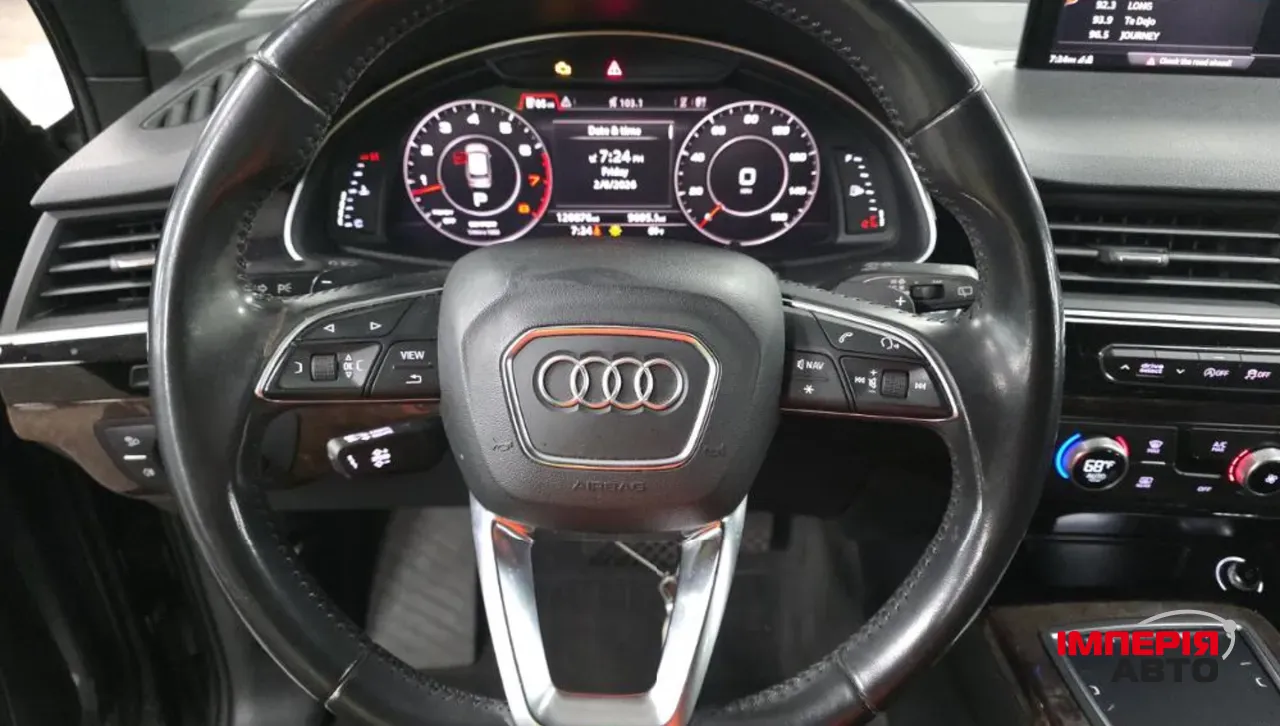 Audi Q7 - фото 2