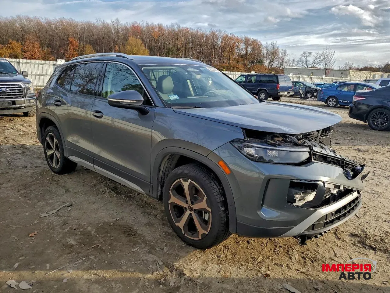 Volkswagen Tiguan - фото 1