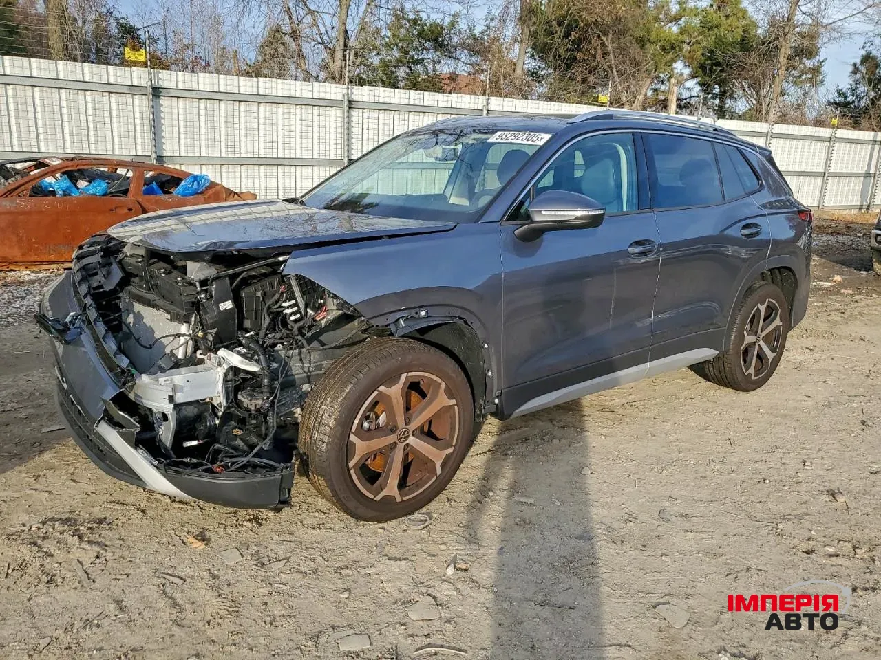 Volkswagen Tiguan - фото 3