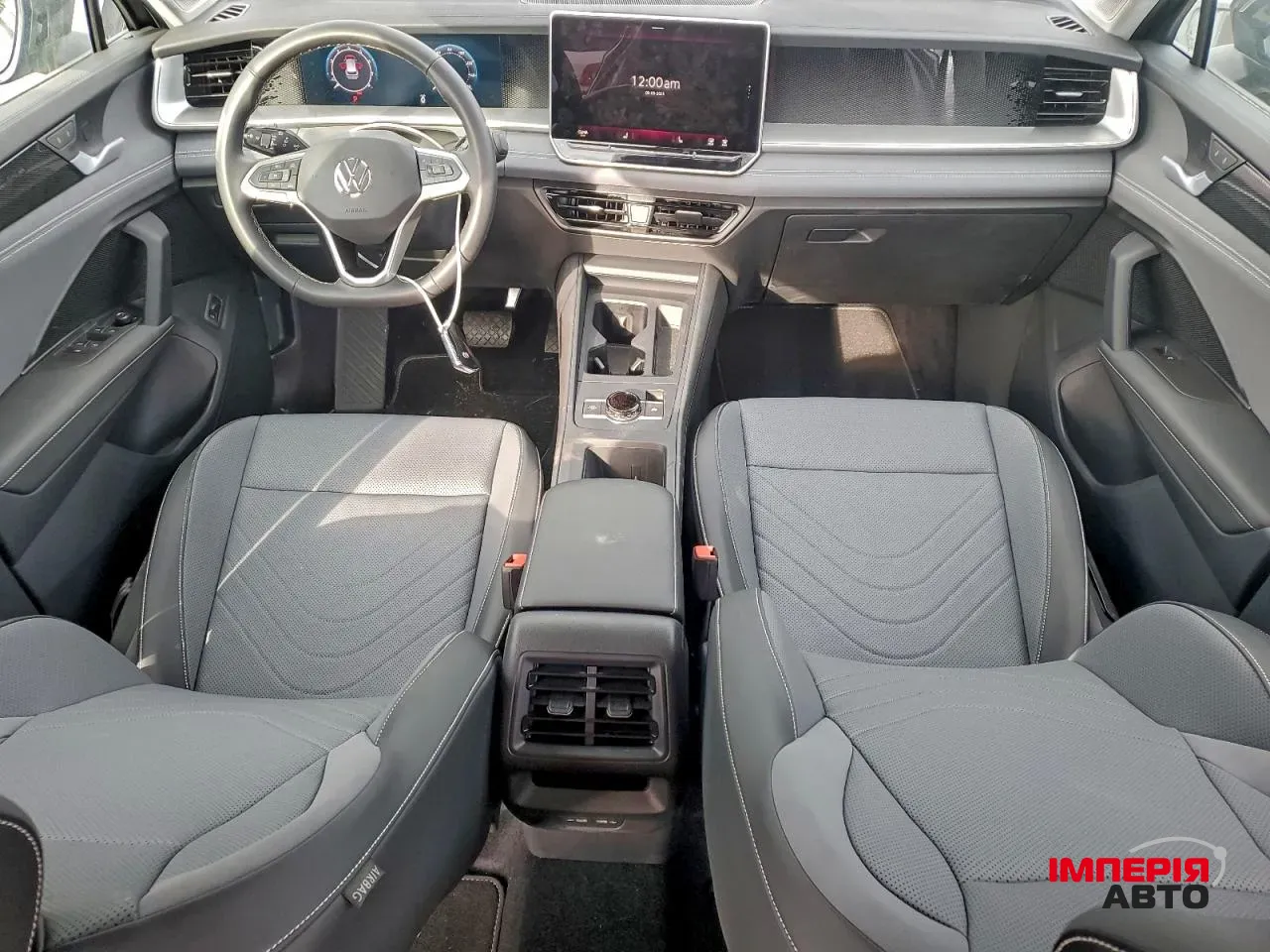 Volkswagen Tiguan - фото 7