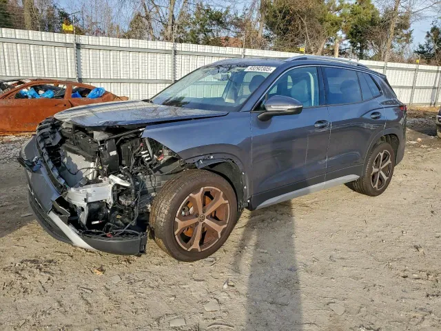 Volkswagen Tiguan - фото 3