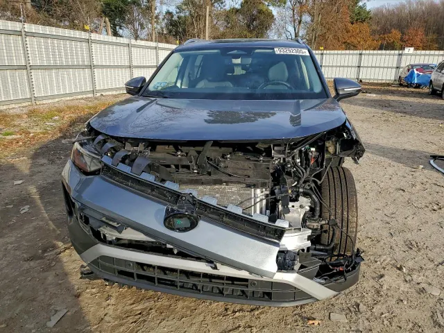 Volkswagen Tiguan - фото 2