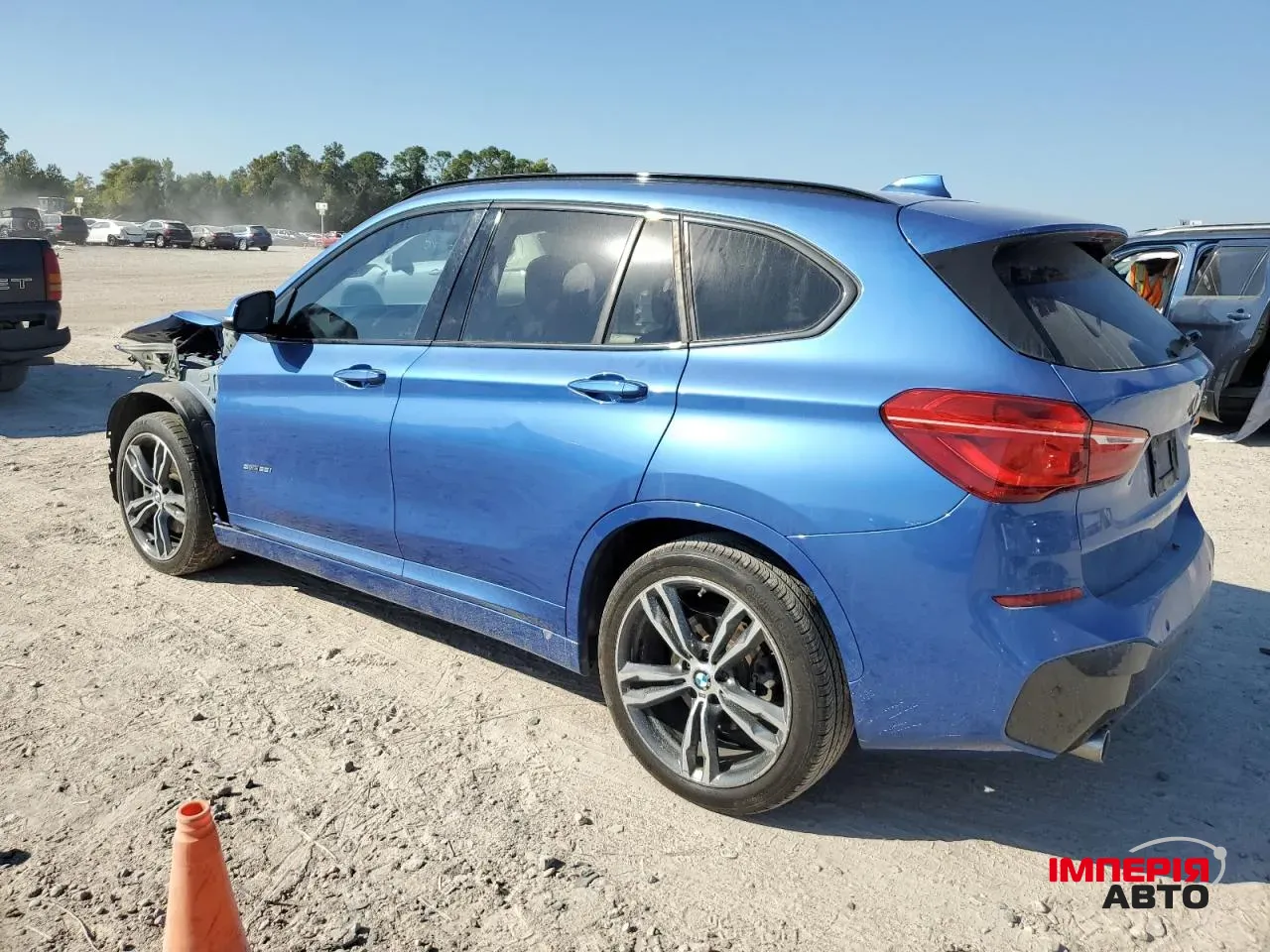BMW X1 - фото 2