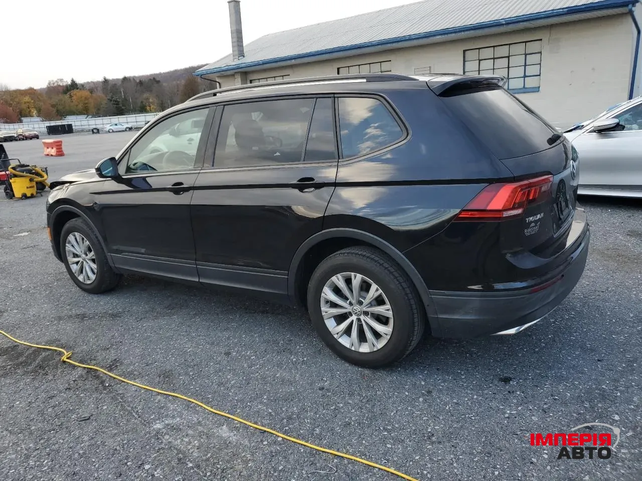 Volkswagen Tiguan - фото 5