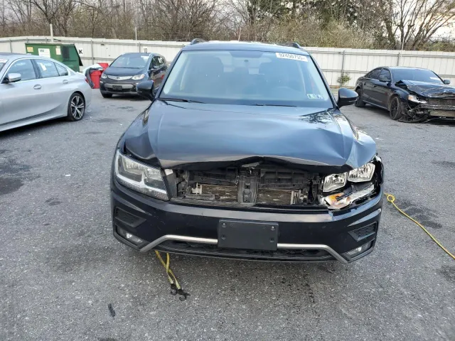 Volkswagen Tiguan - фото 3