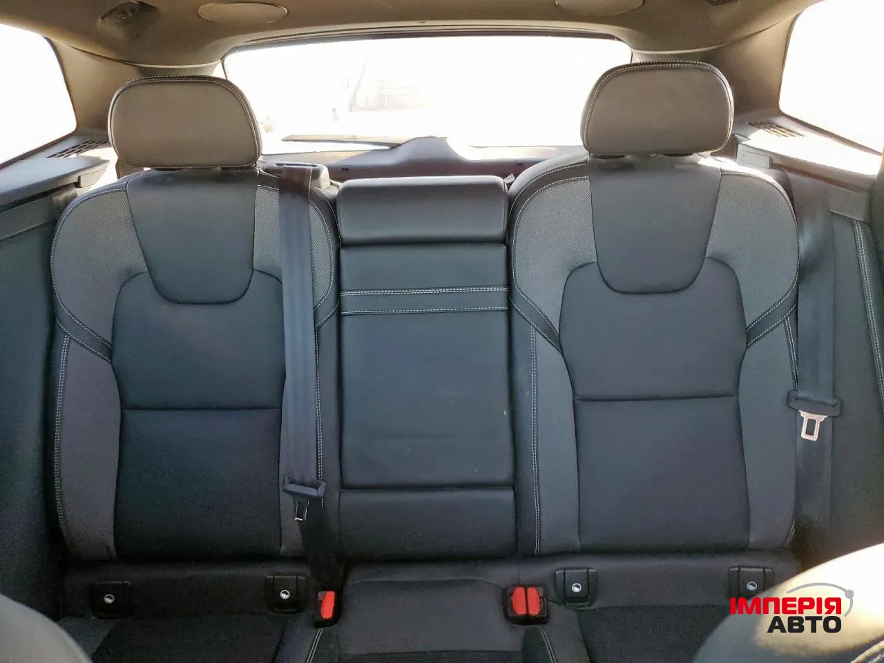 Volvo XC60 - фото 9