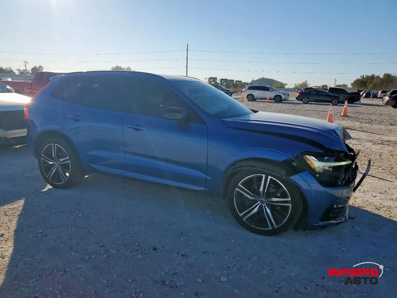 Volvo XC60 - фото 1