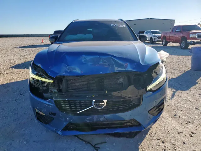 Volvo XC60 - фото 2