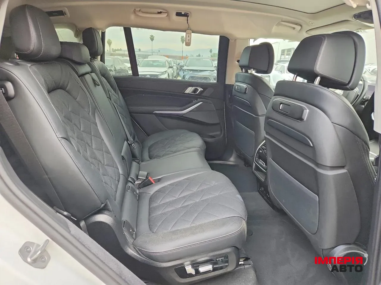 BMW X7 - фото 12