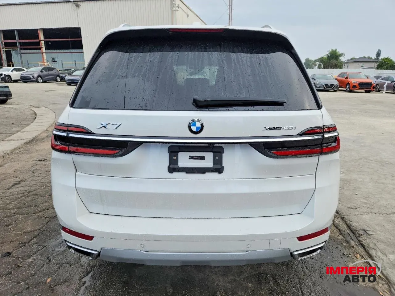 BMW X7 - фото 1