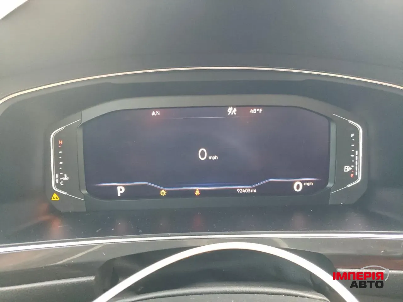 Volkswagen Tiguan - фото 8