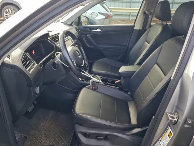 Volkswagen Tiguan - фото 5