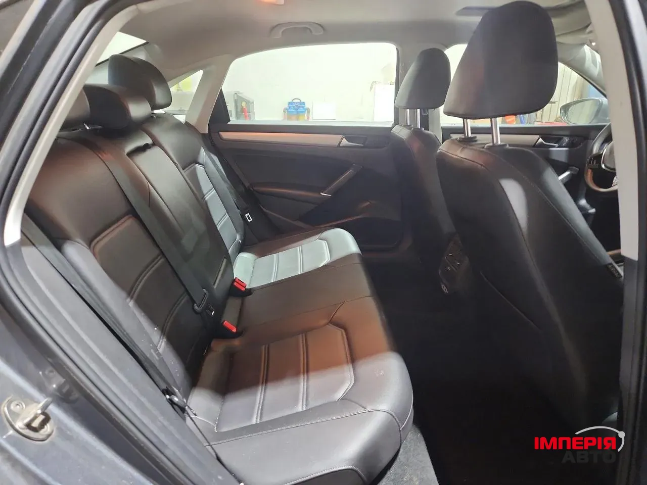 Volkswagen Passat - фото 9