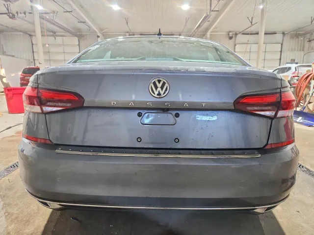 Volkswagen Passat - фото 3