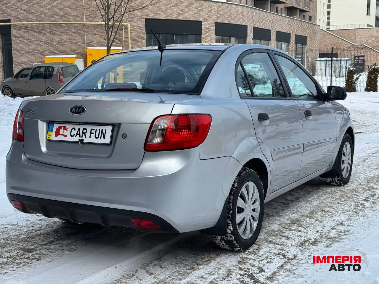 Kia Rio - фото 6
