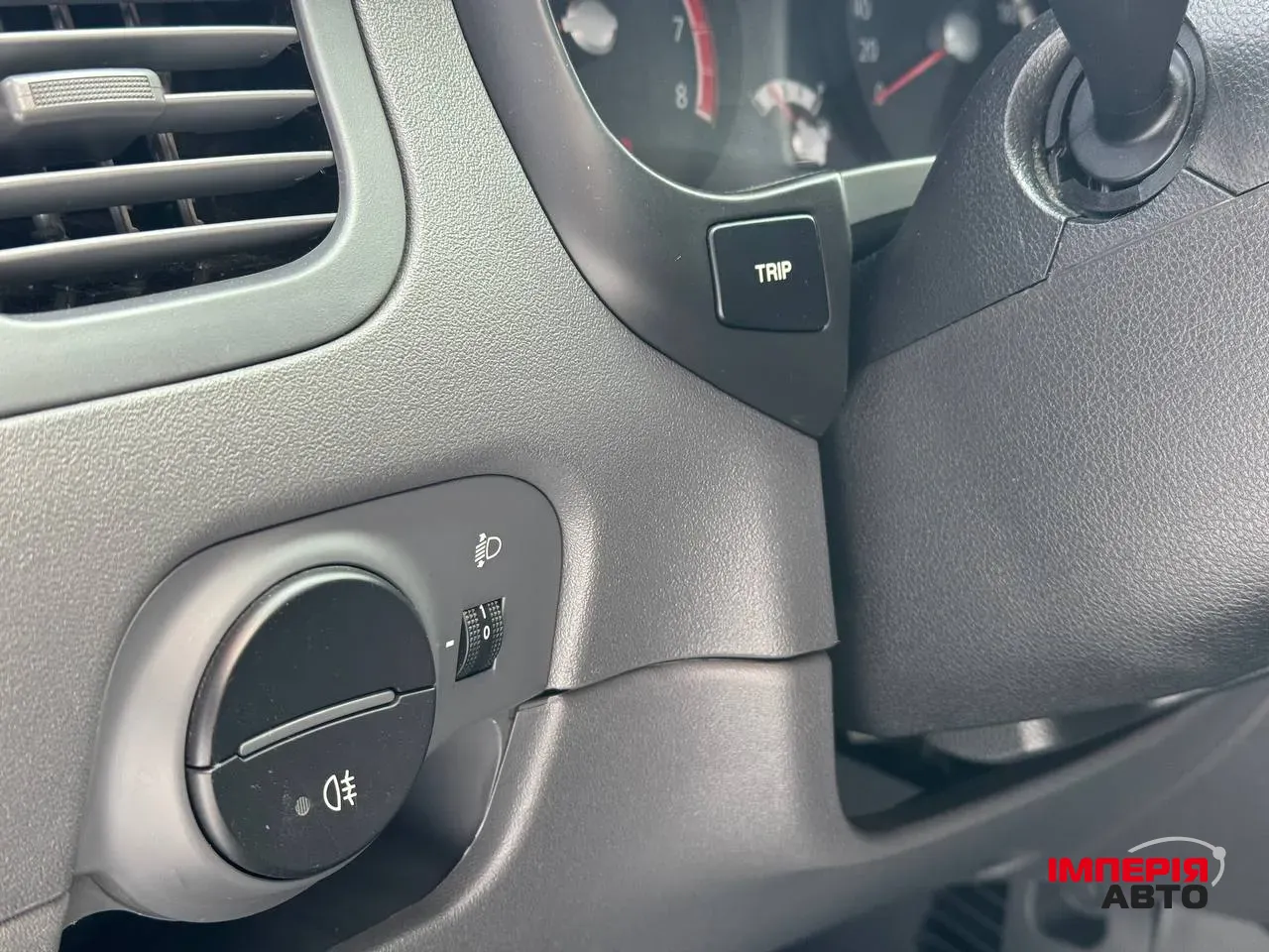 Kia Rio - фото 12