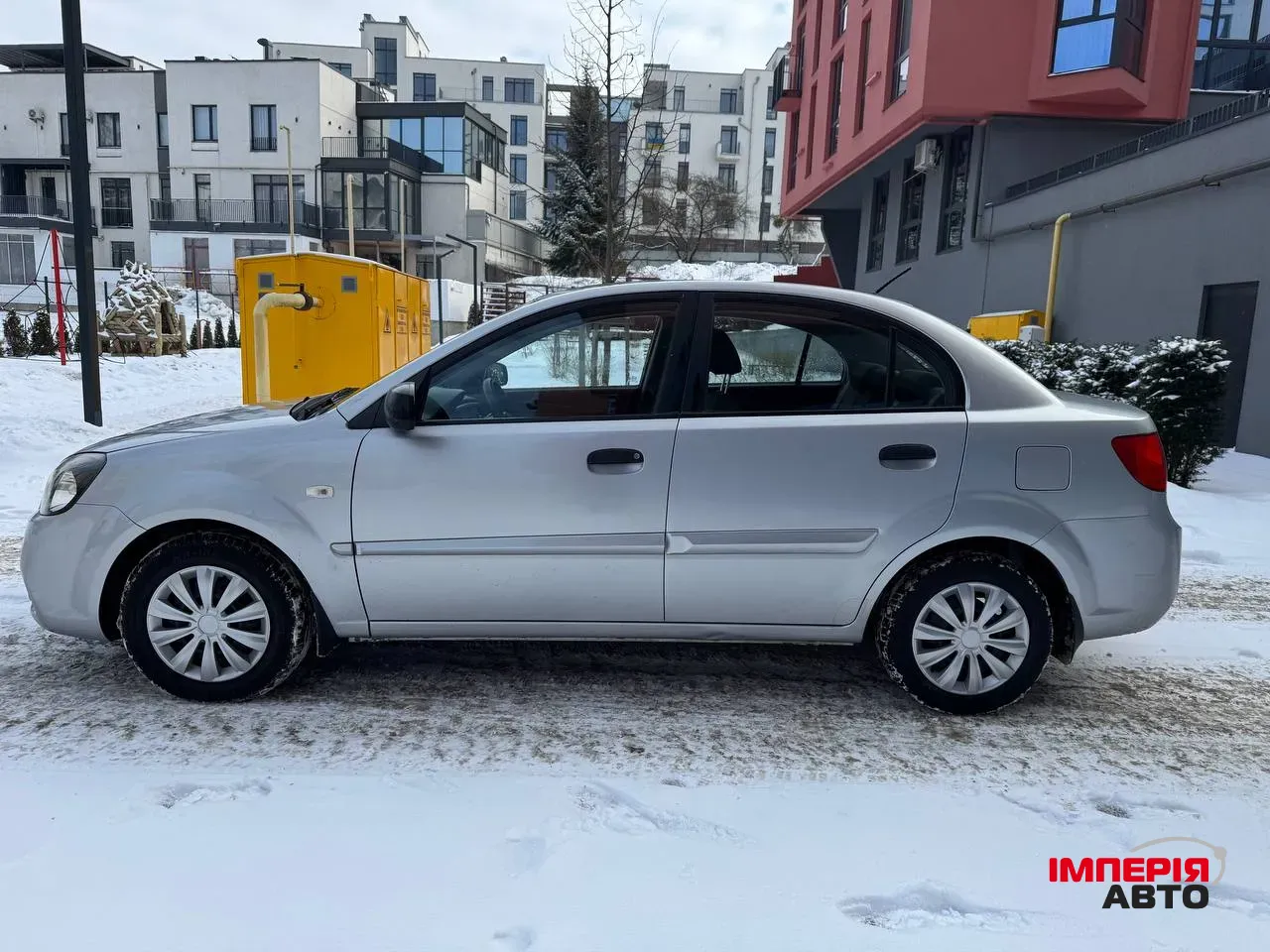 Kia Rio - фото 5