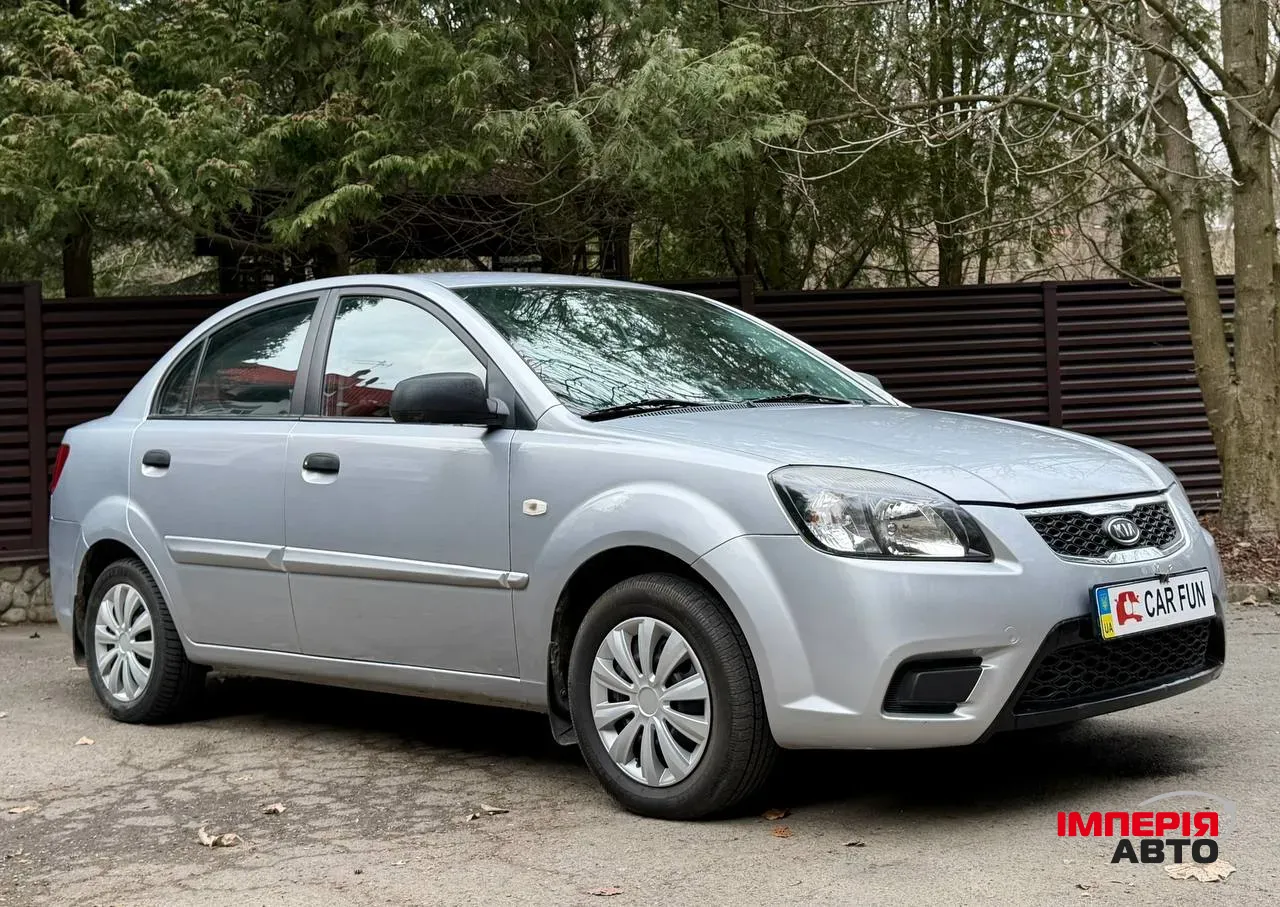 Kia Rio - фото 3