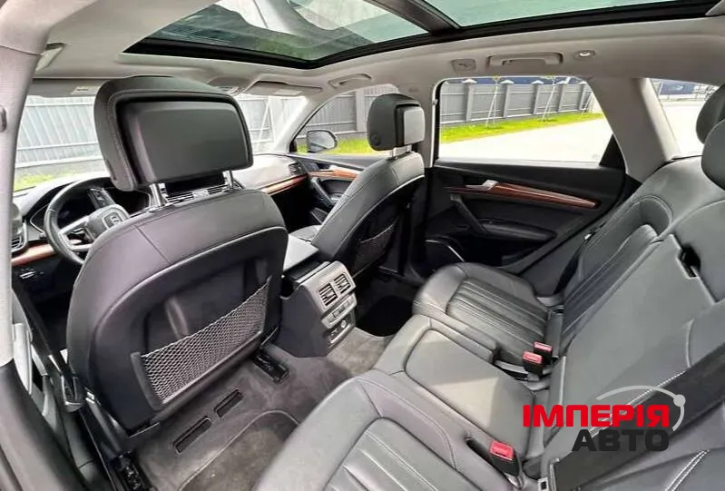 Audi Q5 - фото 7