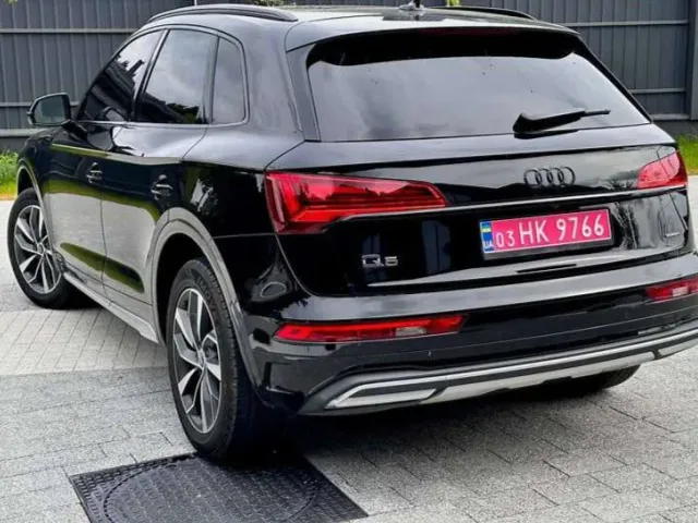 Audi Q5 - фото 5